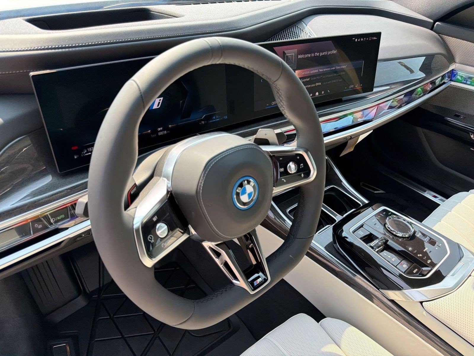 New 2026 BMW 750e xDrive AWD/4WD image 28