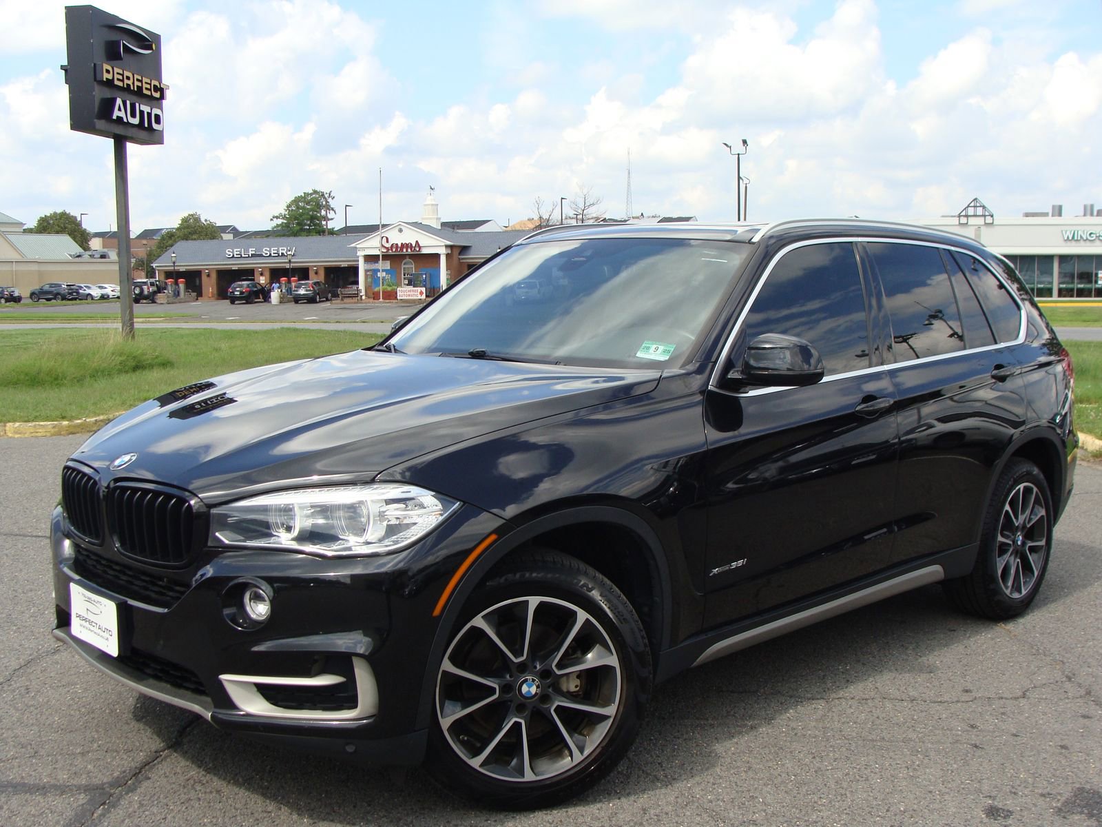 Used 2018 BMW X5 xDrive35i w/ Driving Assistance Package image 3