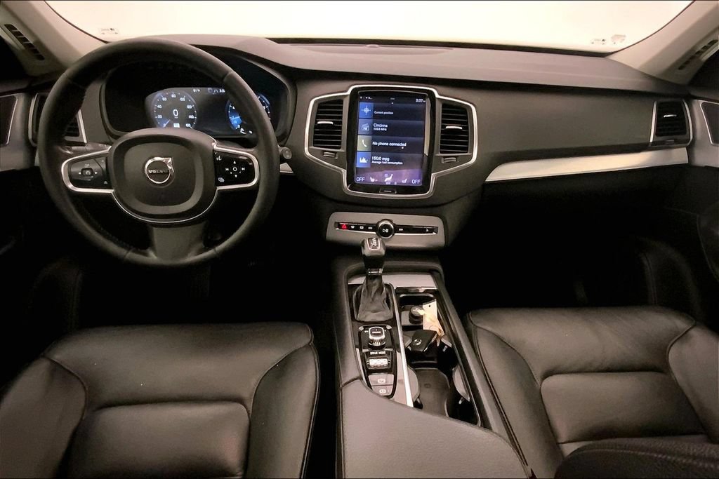 Used 2017 Volvo XC90 T6 Momentum w/ Vision Package AWD/4WD image 16