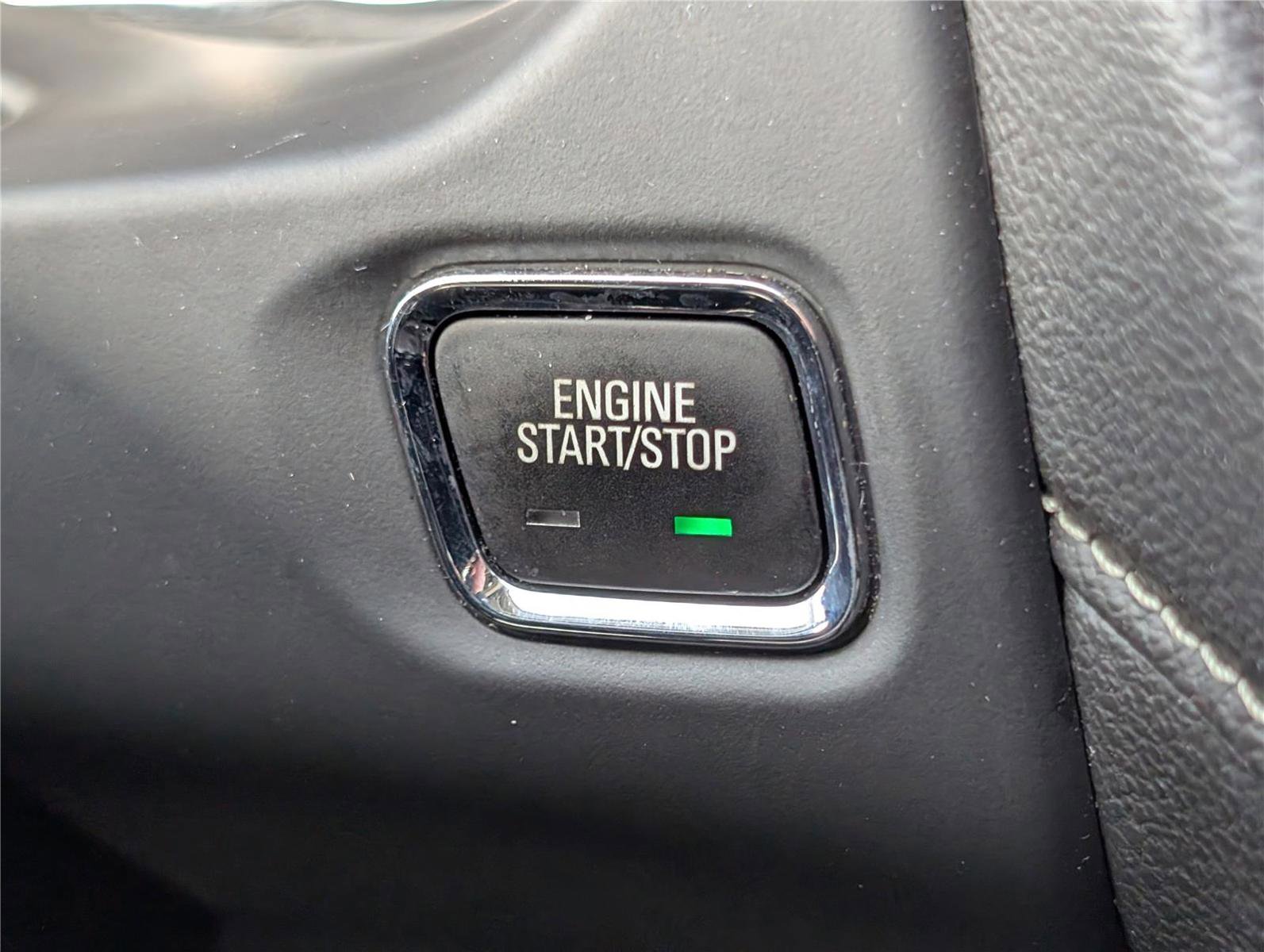 Used 2021 GMC Acadia Denali w/ Denali Ultimate Package image 26