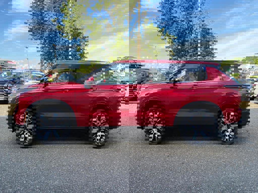 New 2025 Mitsubishi Outlander SE image 2