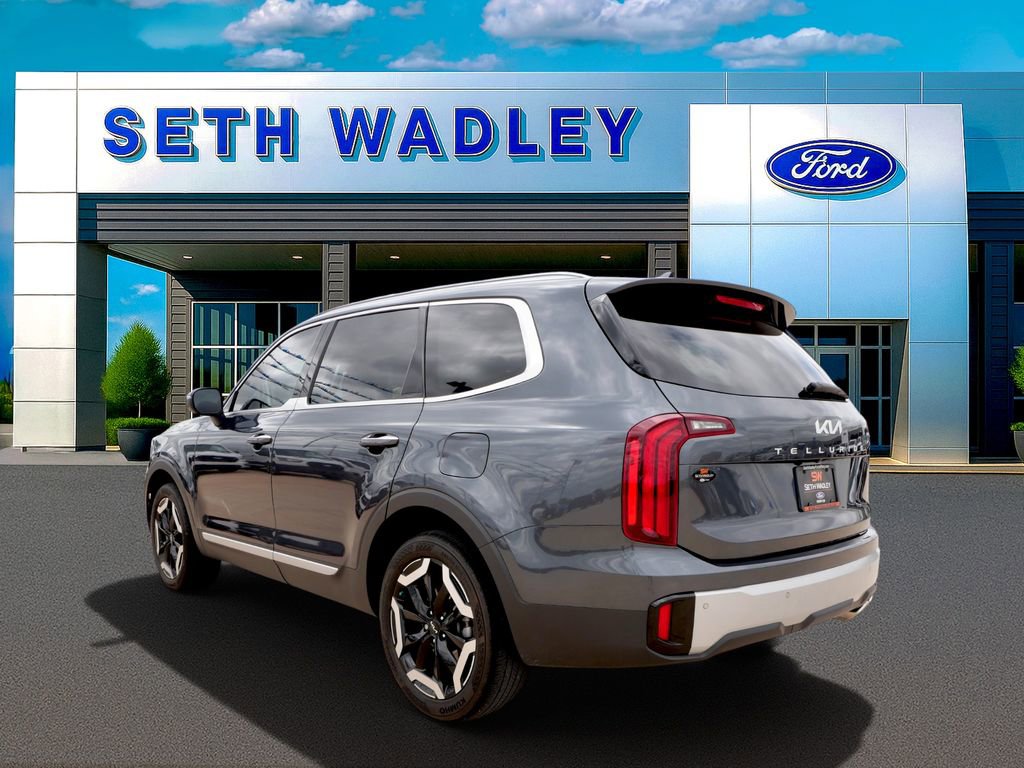 Used 2023 Kia Telluride S w/ S Sunroof Package FWD image 7