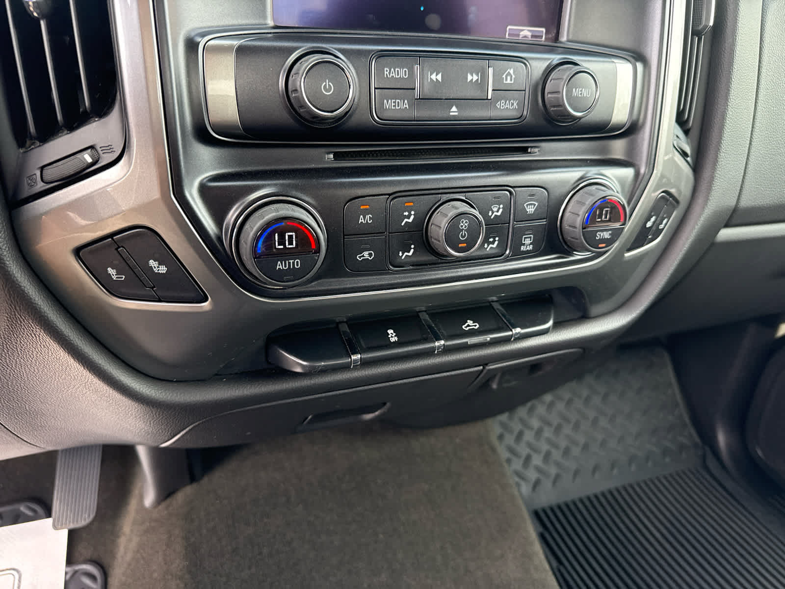 Used 2015 Chevrolet Silverado 1500 LT w/ All Star Edition AWD/4WD image 20