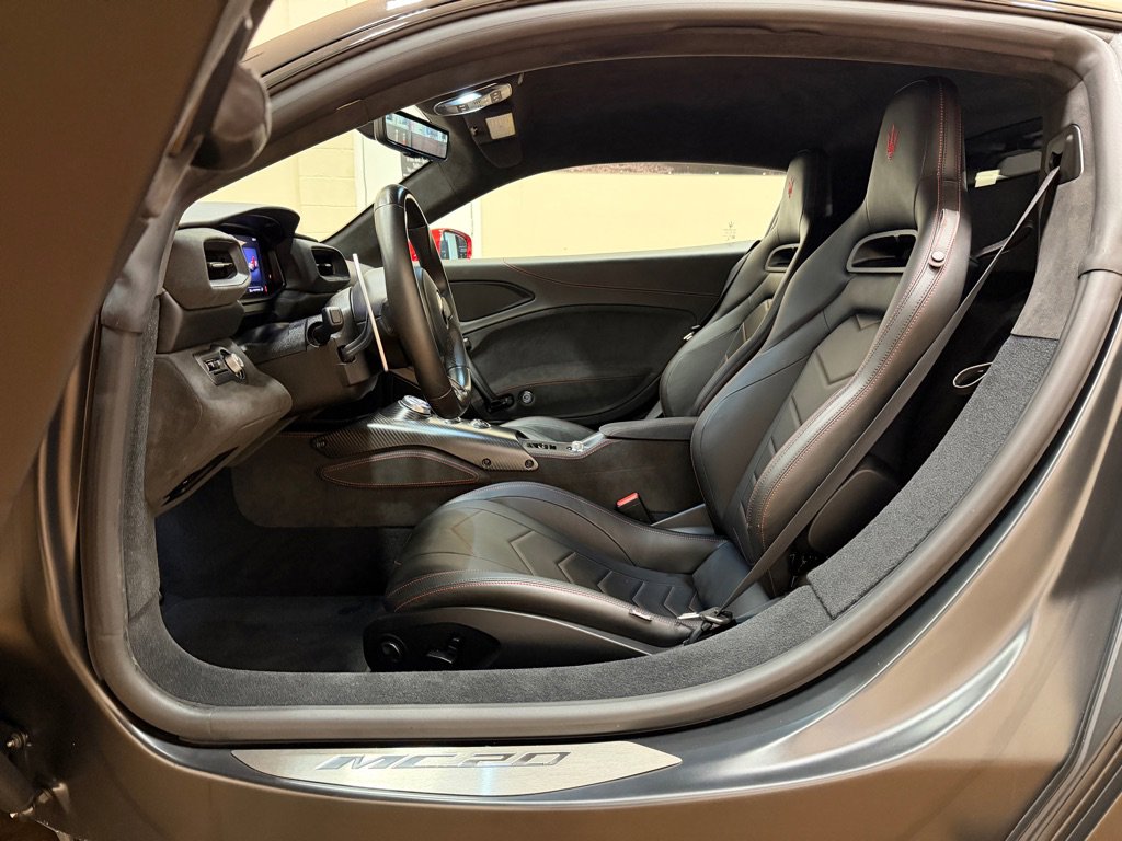 Used 2022 Maserati MC20 Coupe RWD image 21