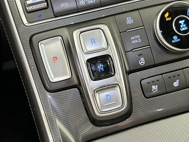 Used 2022 Hyundai Santa Fe Limited AWD/4WD image 16