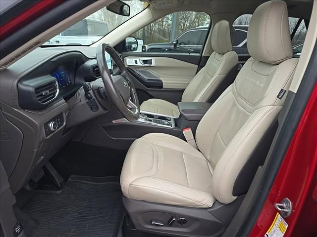 Used 2020 Ford Explorer Platinum w/ Premium Technology Package image 15