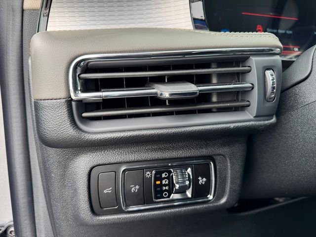 New 2026 Lincoln Corsair Premiere image 23