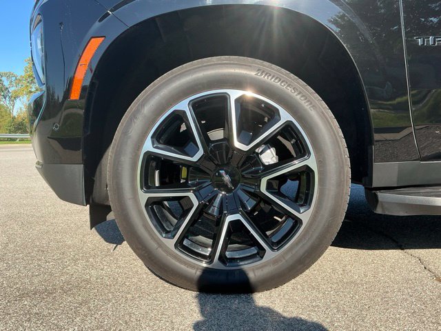 Used 2025 Chevrolet Tahoe RST w/ Comfort Package AWD/4WD image 15