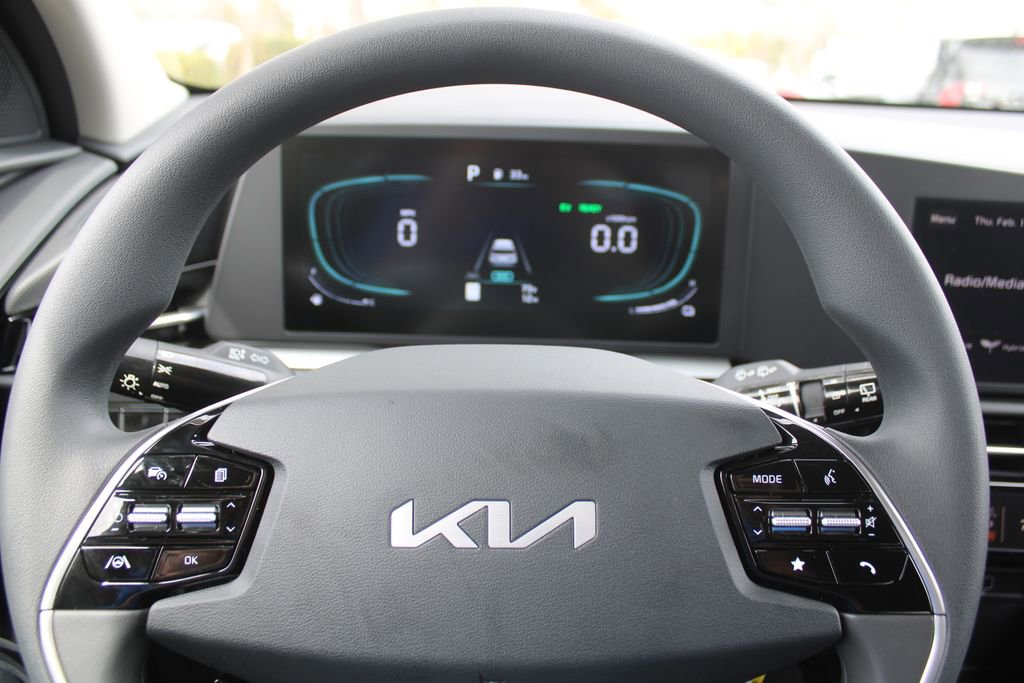 New 2026 Kia Niro EX FWD image 24