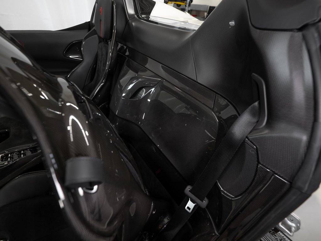 Certified 2023 Ferrari SF90 Spider Base image 13