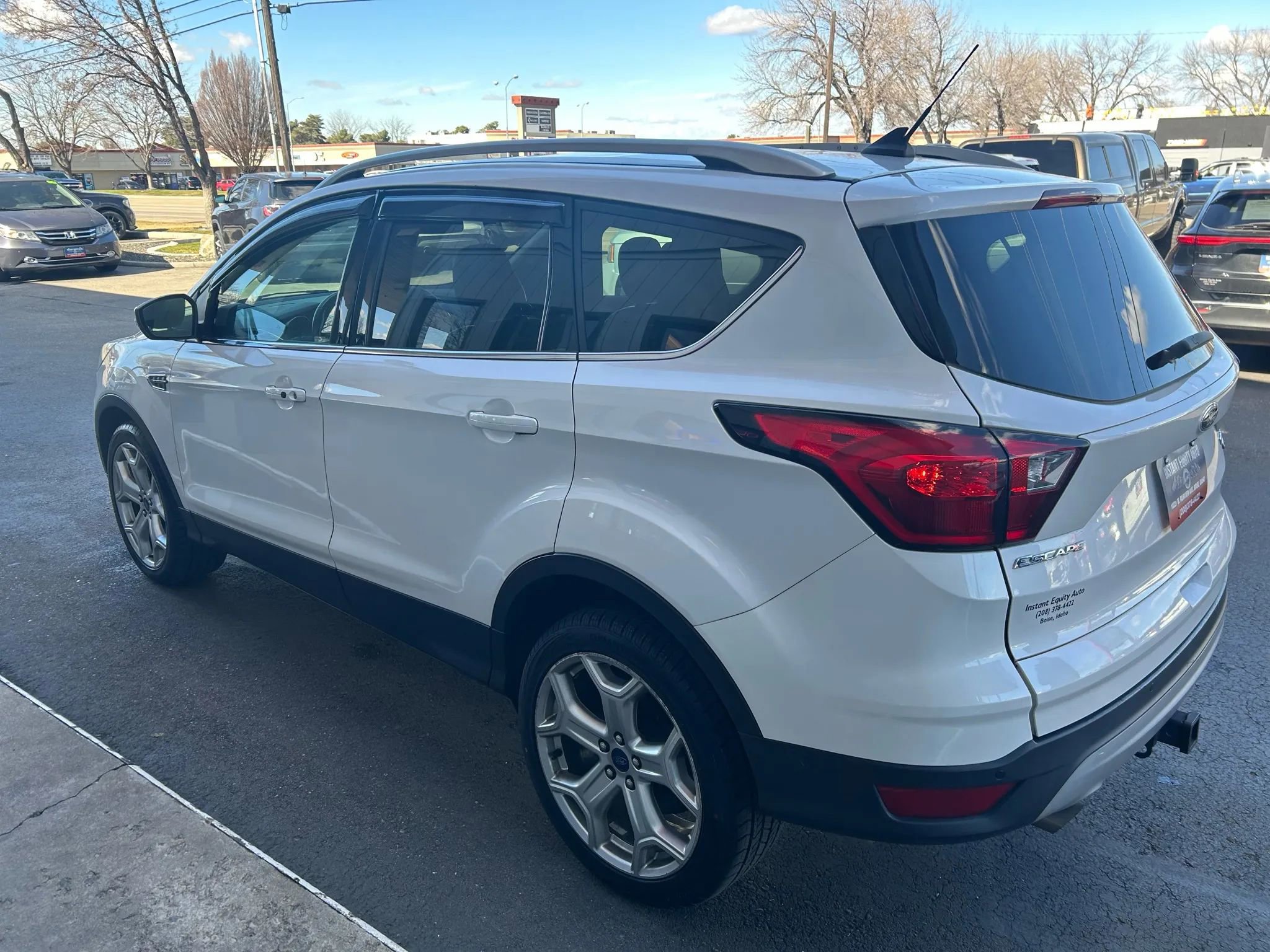 Used 2019 Ford Escape Titanium image 38
