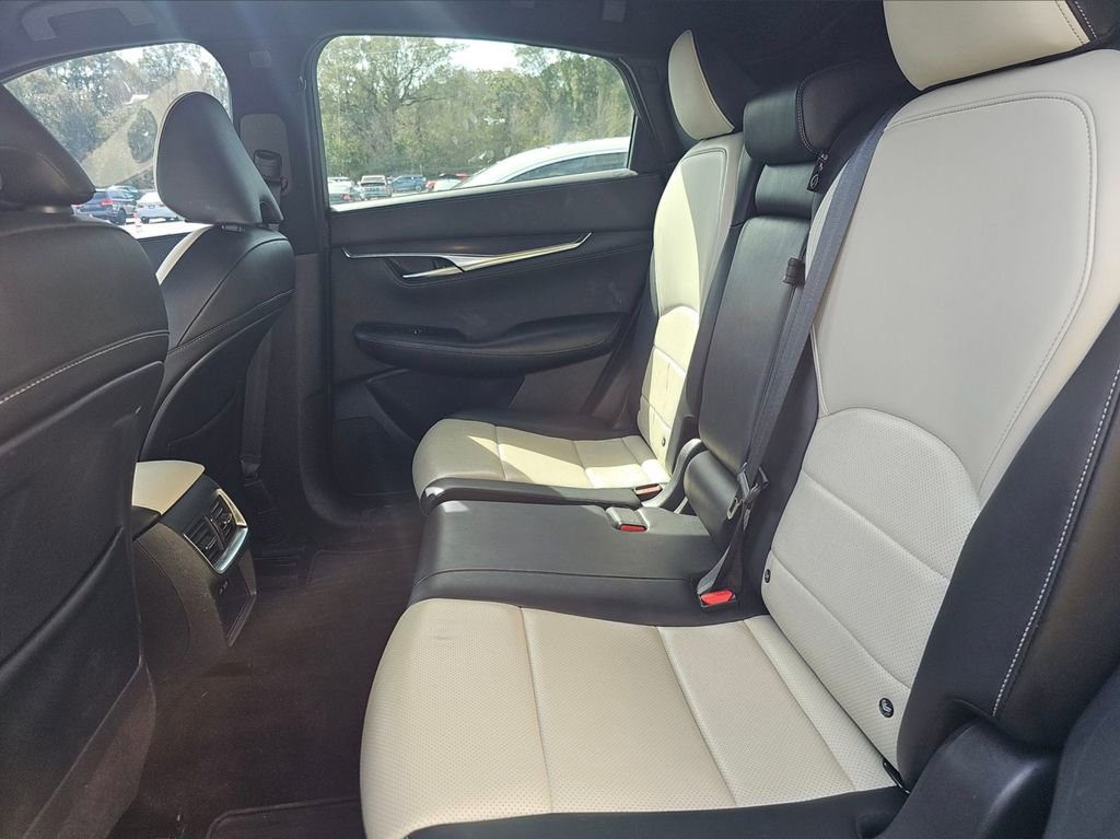 Used 2023 INFINITI QX55 Luxe w/ Cargo Package image 7