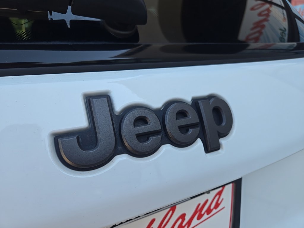 Used 2024 Jeep Compass Limited w/ High Altitude Package AWD/4WD image 22