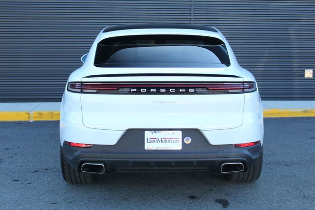 Certified 2025 Porsche Cayenne Coupe image 7