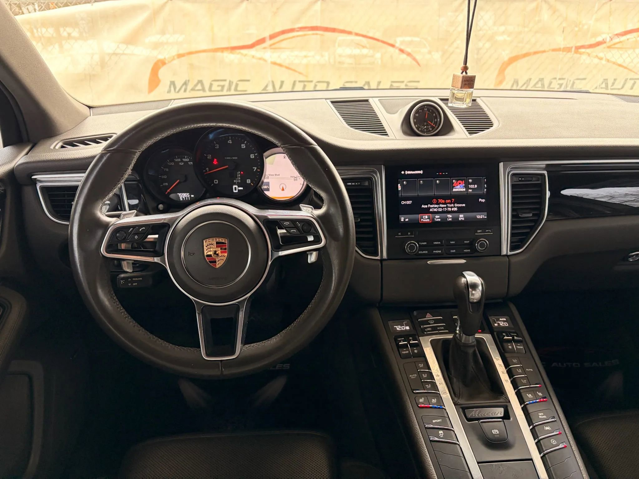 Used 2017 Porsche Macan image 80