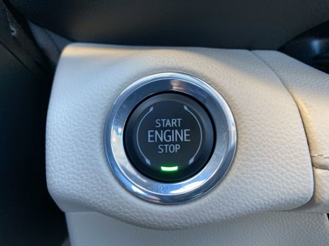 Used 2023 Buick Envision Avenir image 28