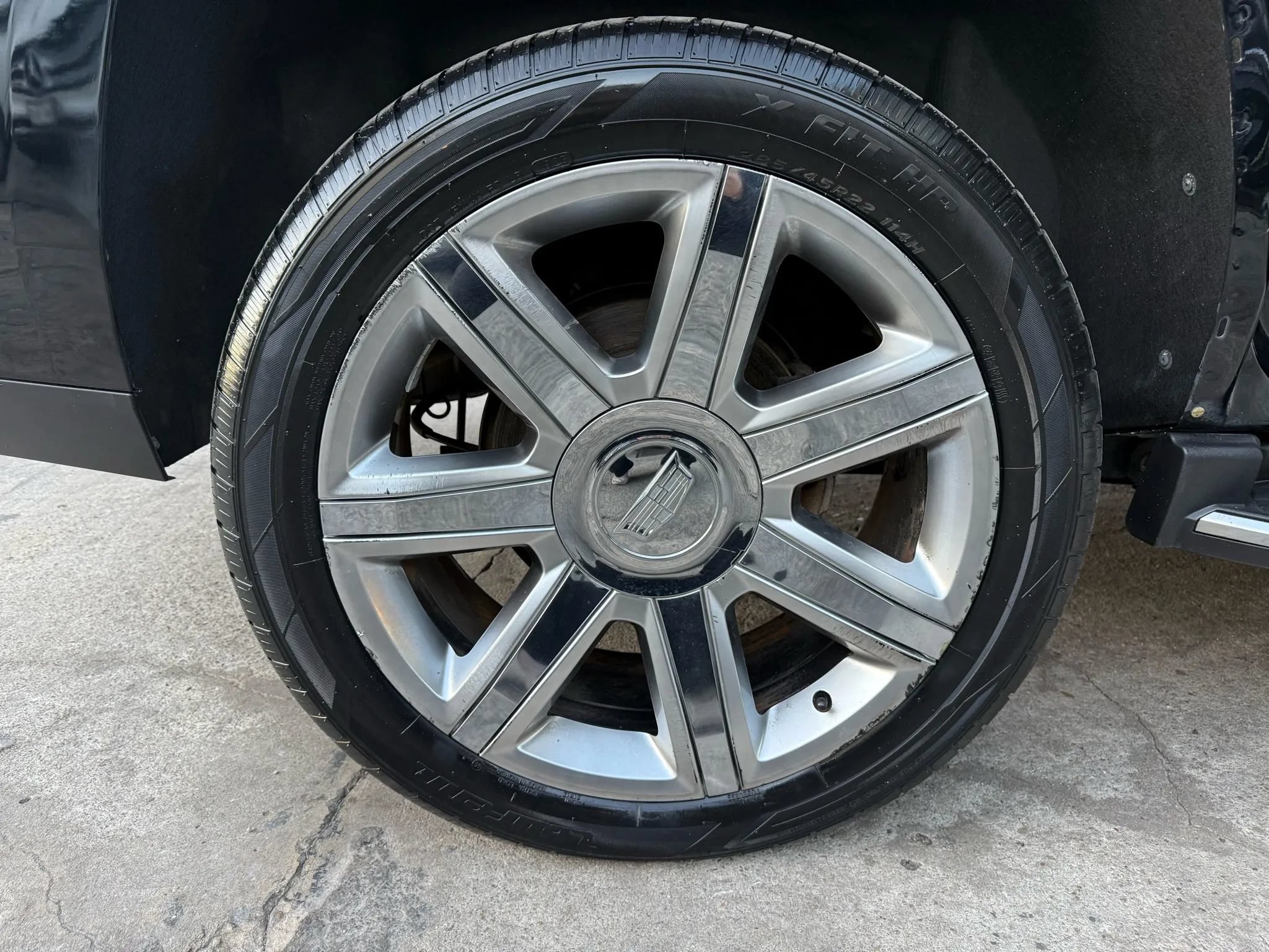 Used 2018 Cadillac Escalade Luxury RWD image 27