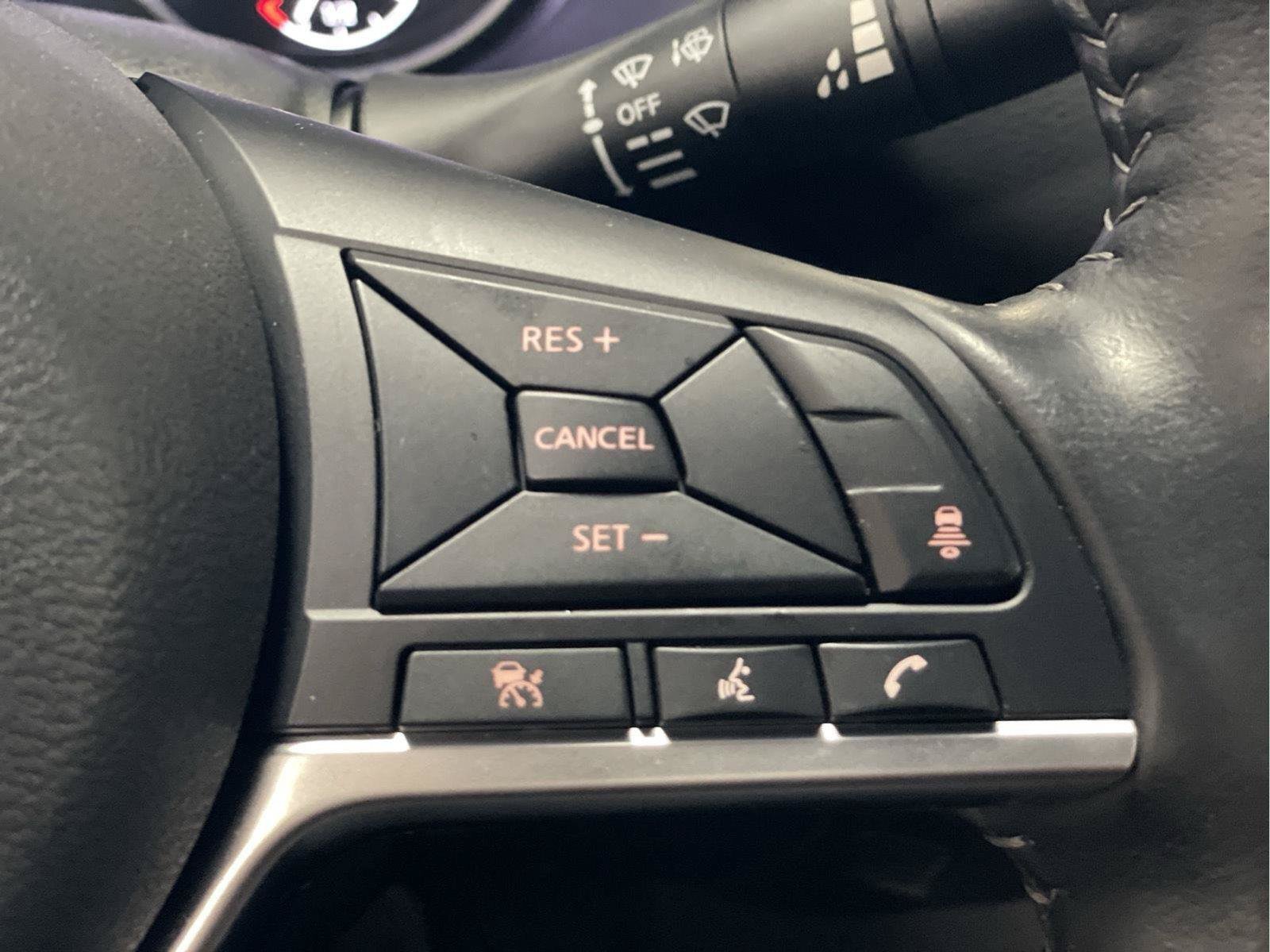 Used 2025 Nissan Sentra SV w/ All-Weather Package FWD image 29