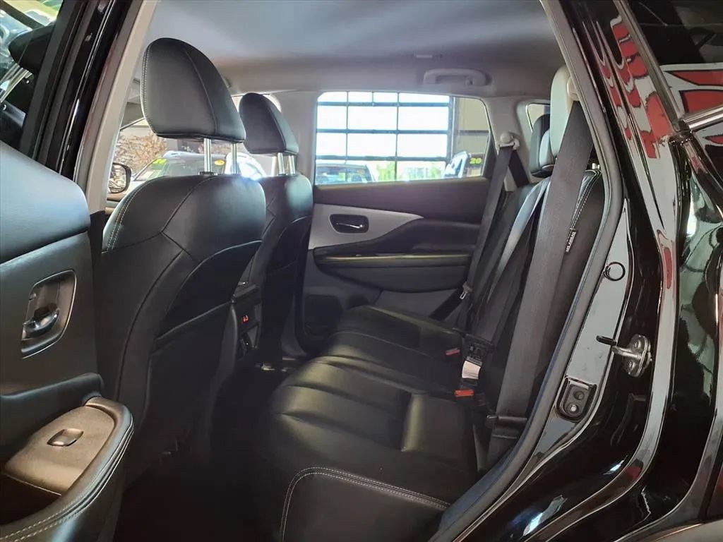 Used 2023 Nissan Murano SV AWD/4WD image 14