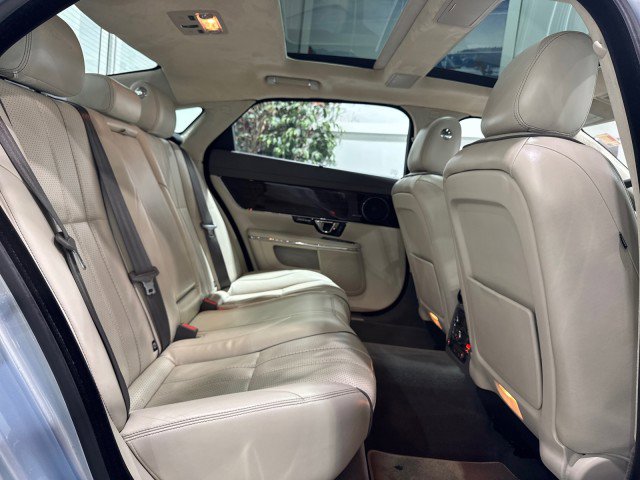 Used 2014 Jaguar XJ L Portfolio image 60