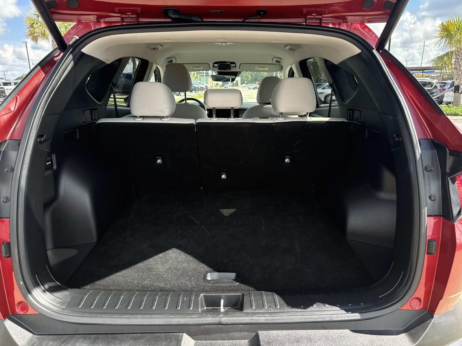 Used 2025 Hyundai Tucson SEL FWD image 8