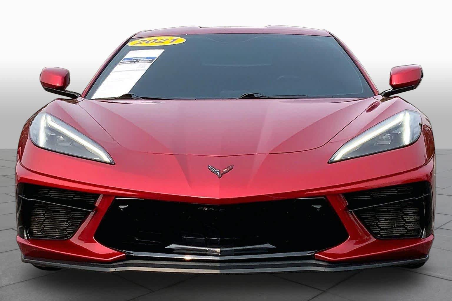 Used 2021 Chevrolet Corvette Stingray Preferred Cpe w/ Z51 Performance Package RWD image 4