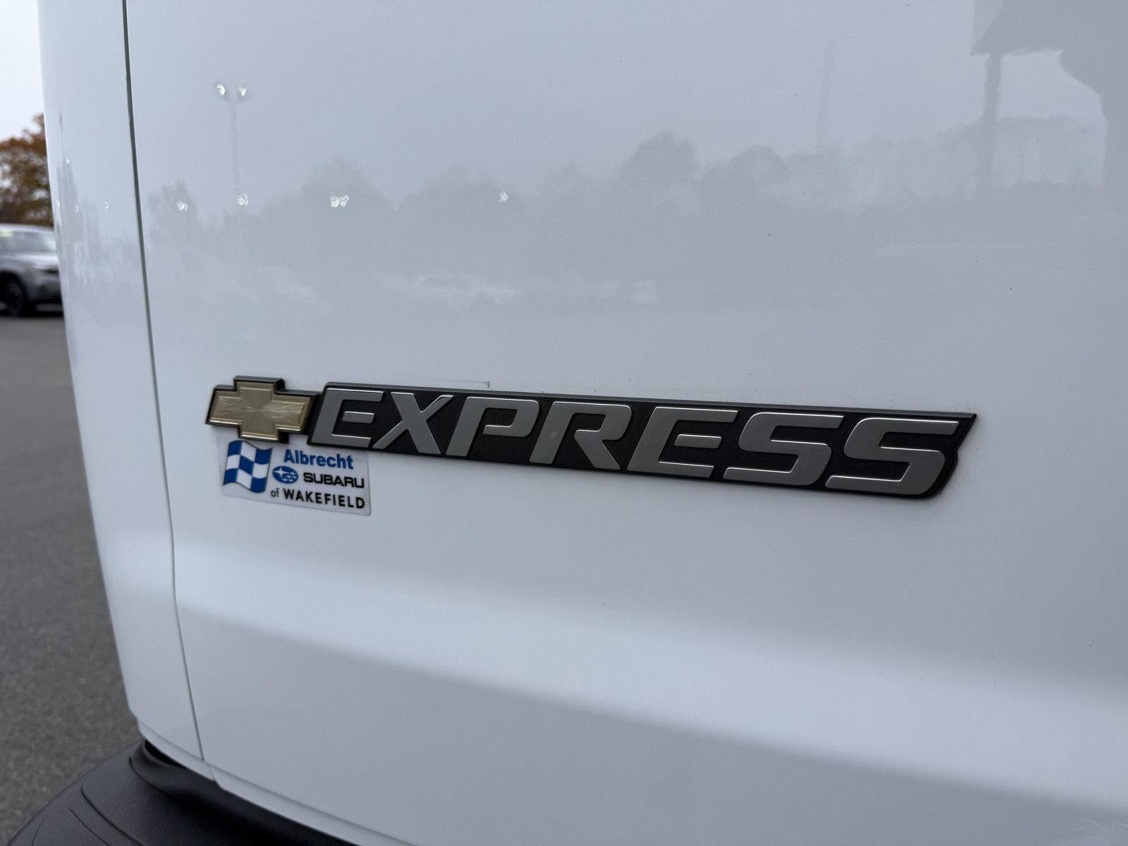 Used 2024 Chevrolet Express 2500 w/ Driver Convenience Package image 25