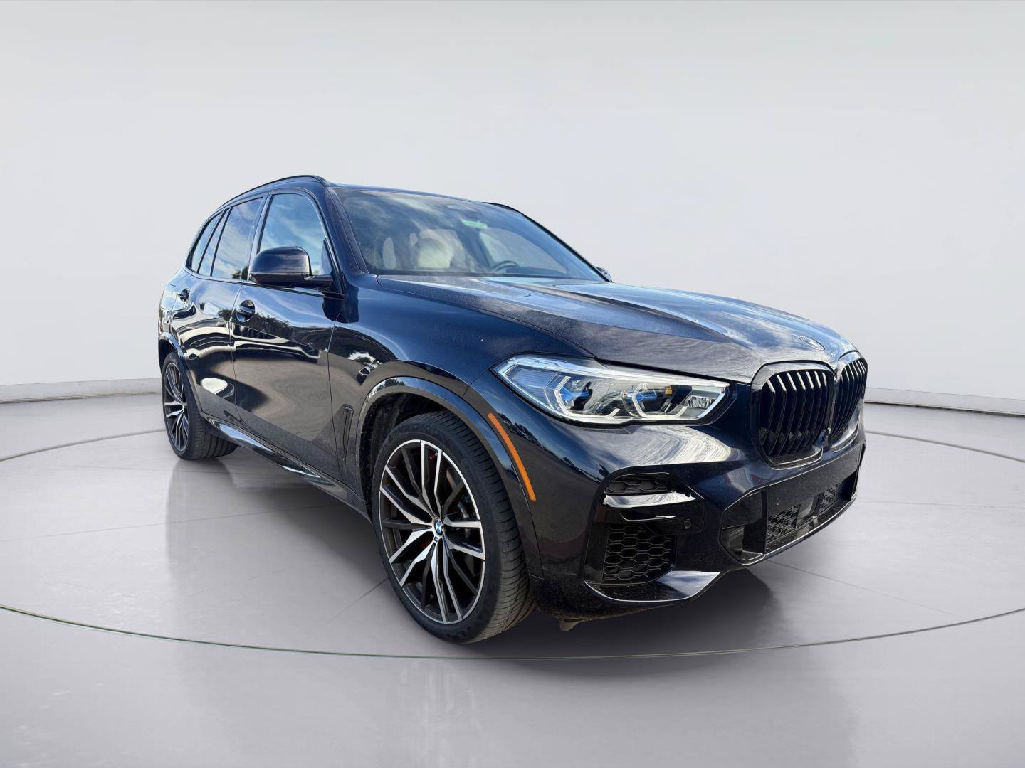 Used 2022 BMW X5 xDrive40i w/ M Sport Package