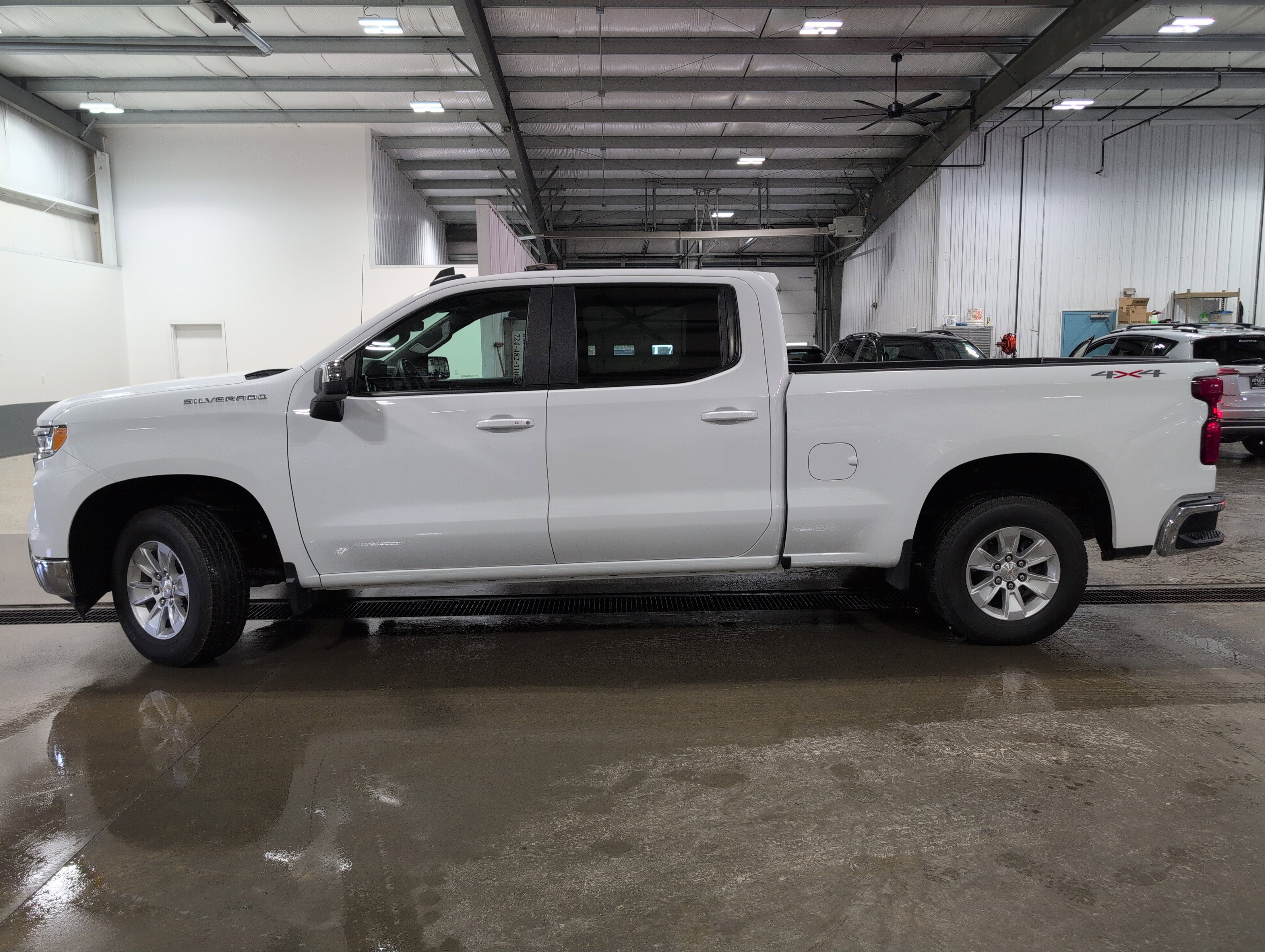 Used 2023 Chevrolet Silverado 1500 LT w/ Protection Package AWD/4WD image 5