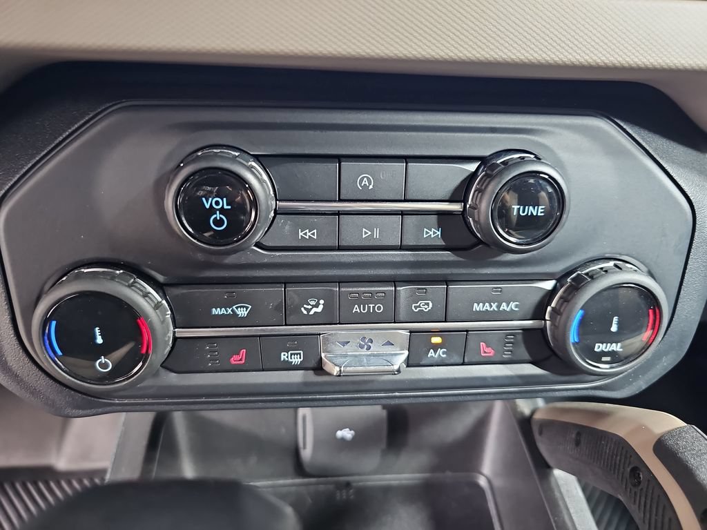 Used 2022 Ford Bronco Big Bend w/ Sasquatch Package AWD/4WD image 27
