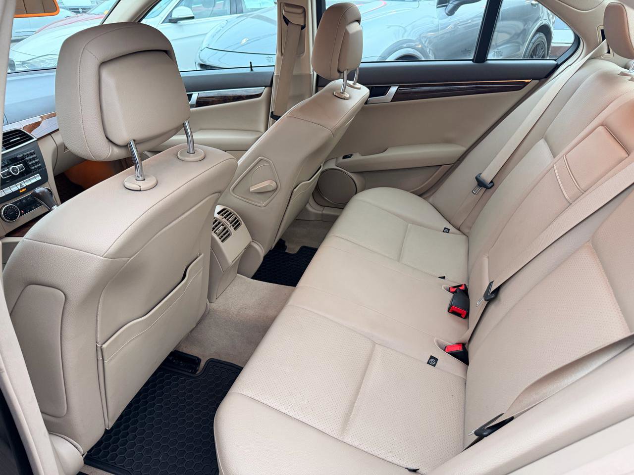 Used 2013 Mercedes-Benz C 300 4MATIC Sedan image 20
