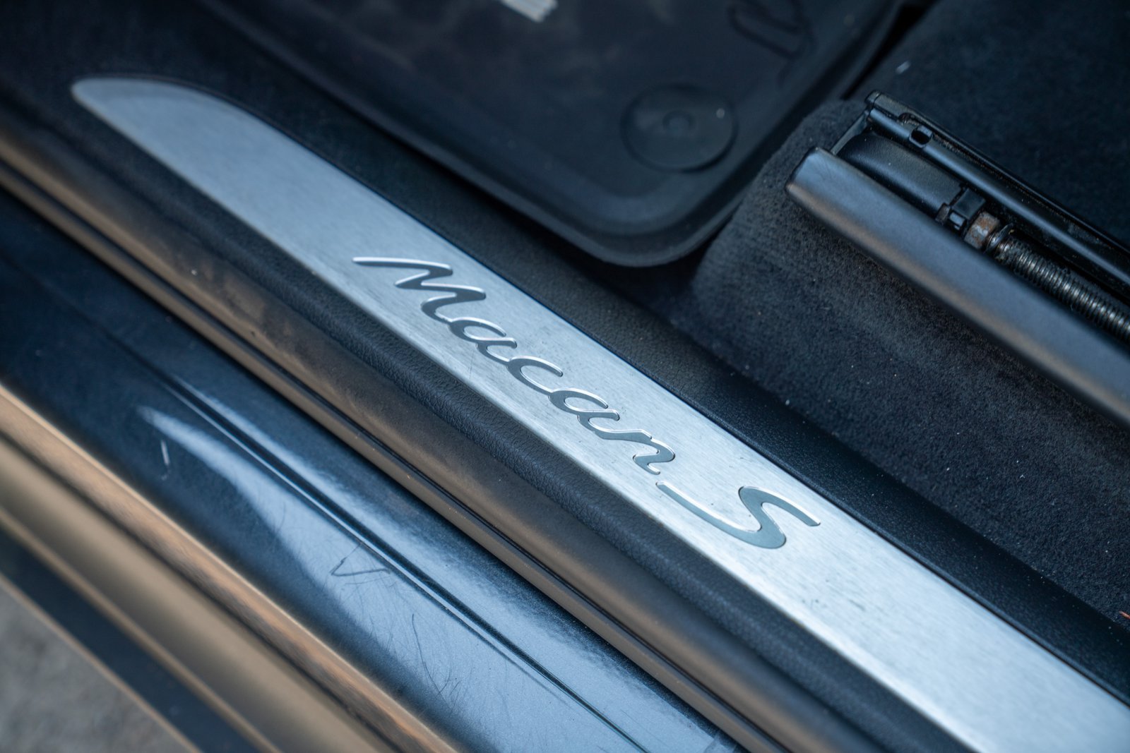 Used 2018 Porsche Macan S AWD/4WD image 12