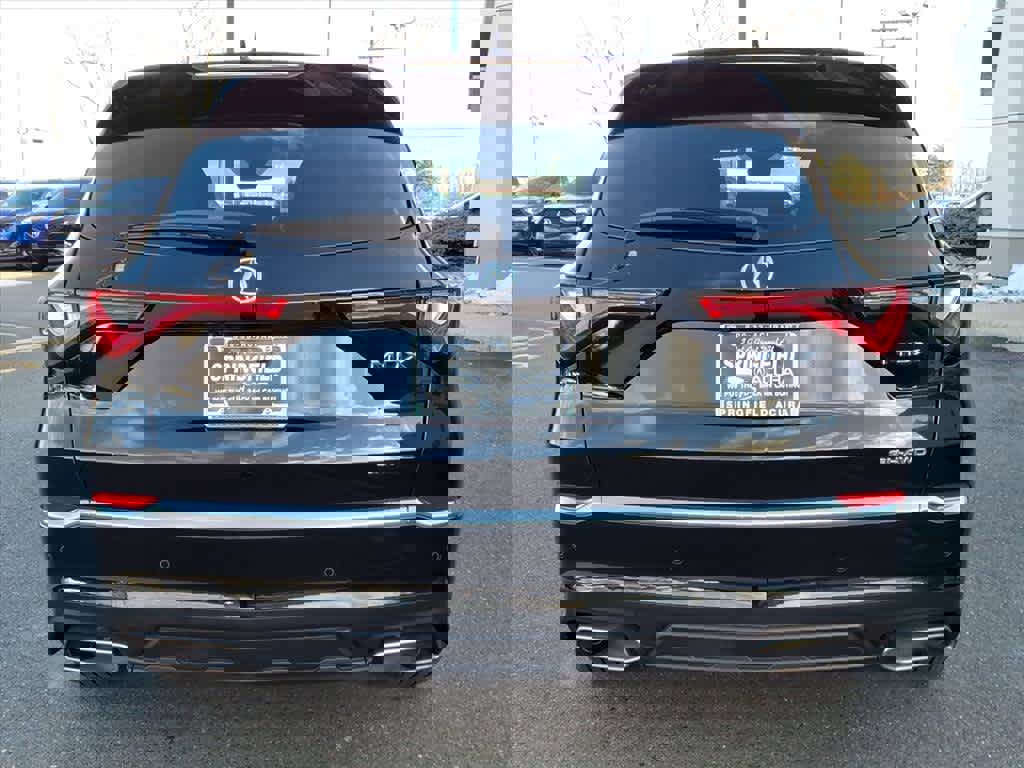 Used 2023 Acura MDX SH-AWD w/ Technology Package image 5