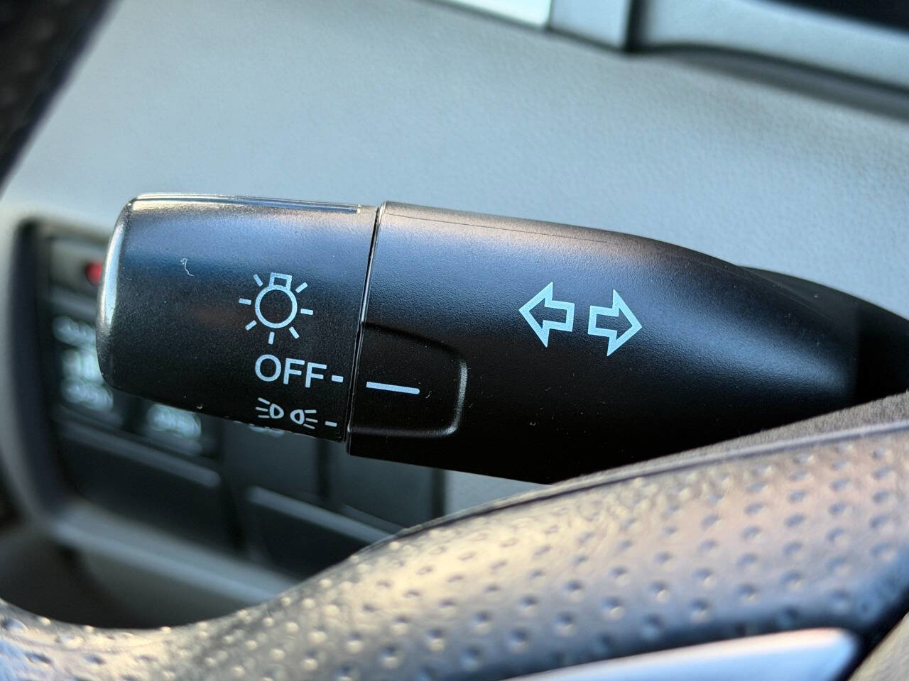 Used 2011 Honda Odyssey EX image 36