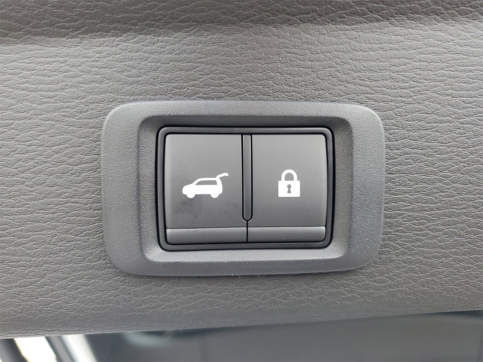 New 2026 Mitsubishi Outlander SE image 29