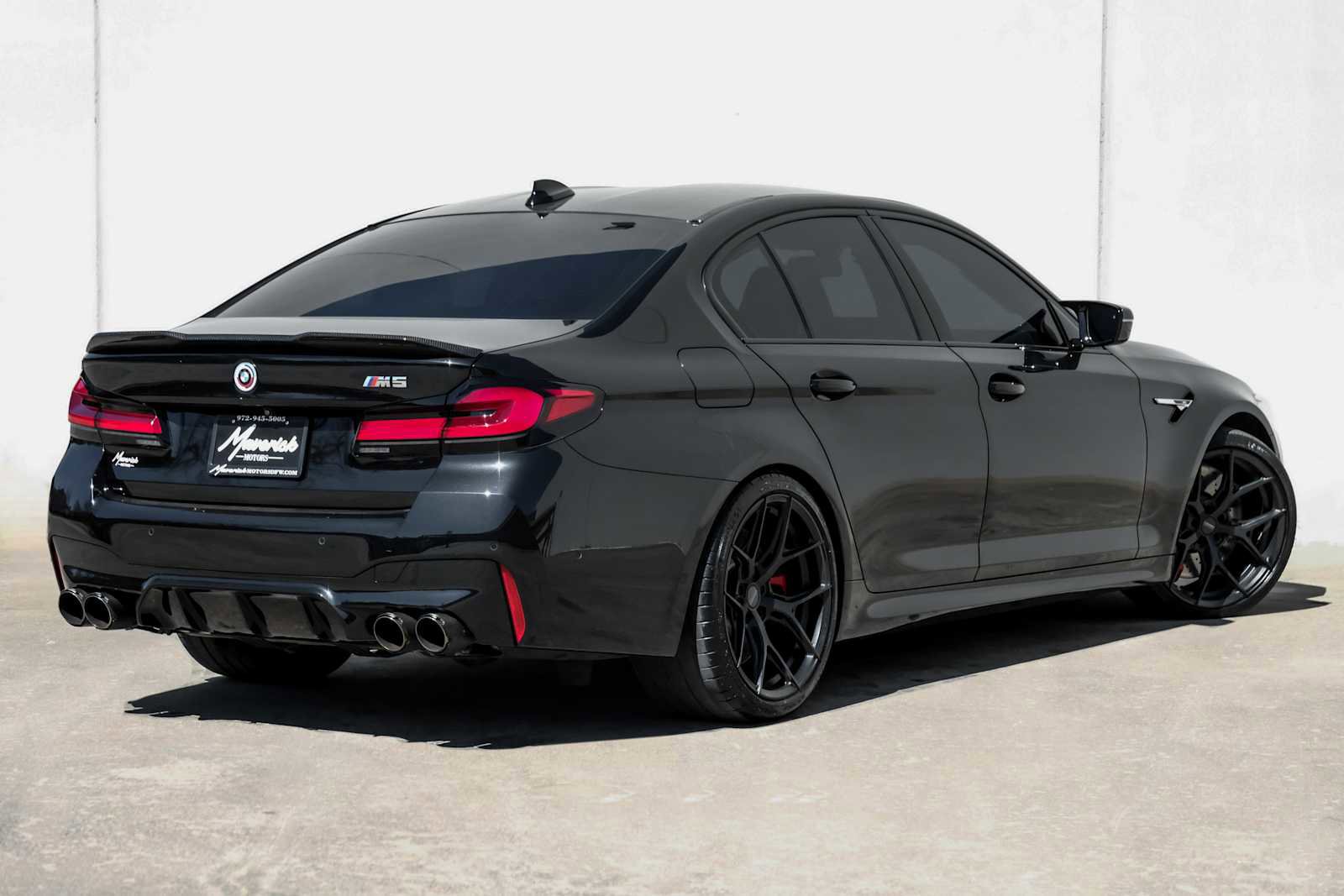 Used 2023 BMW M5 image 5
