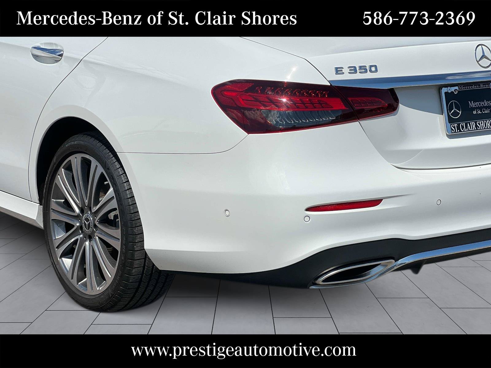 Used 2023 Mercedes-Benz E 350 4MATIC Sedan image 4