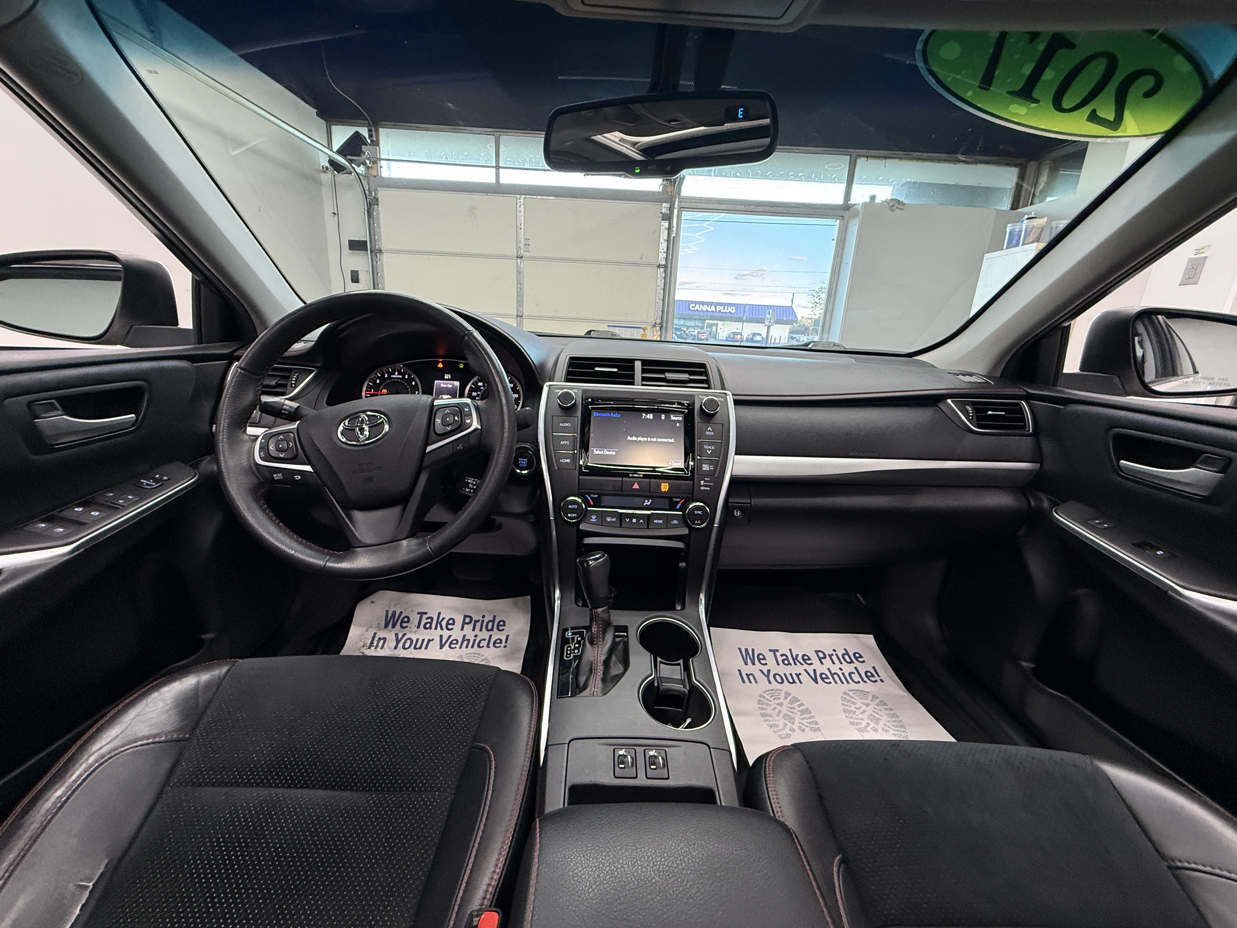 Used 2017 Toyota Camry XSE FWD image 12