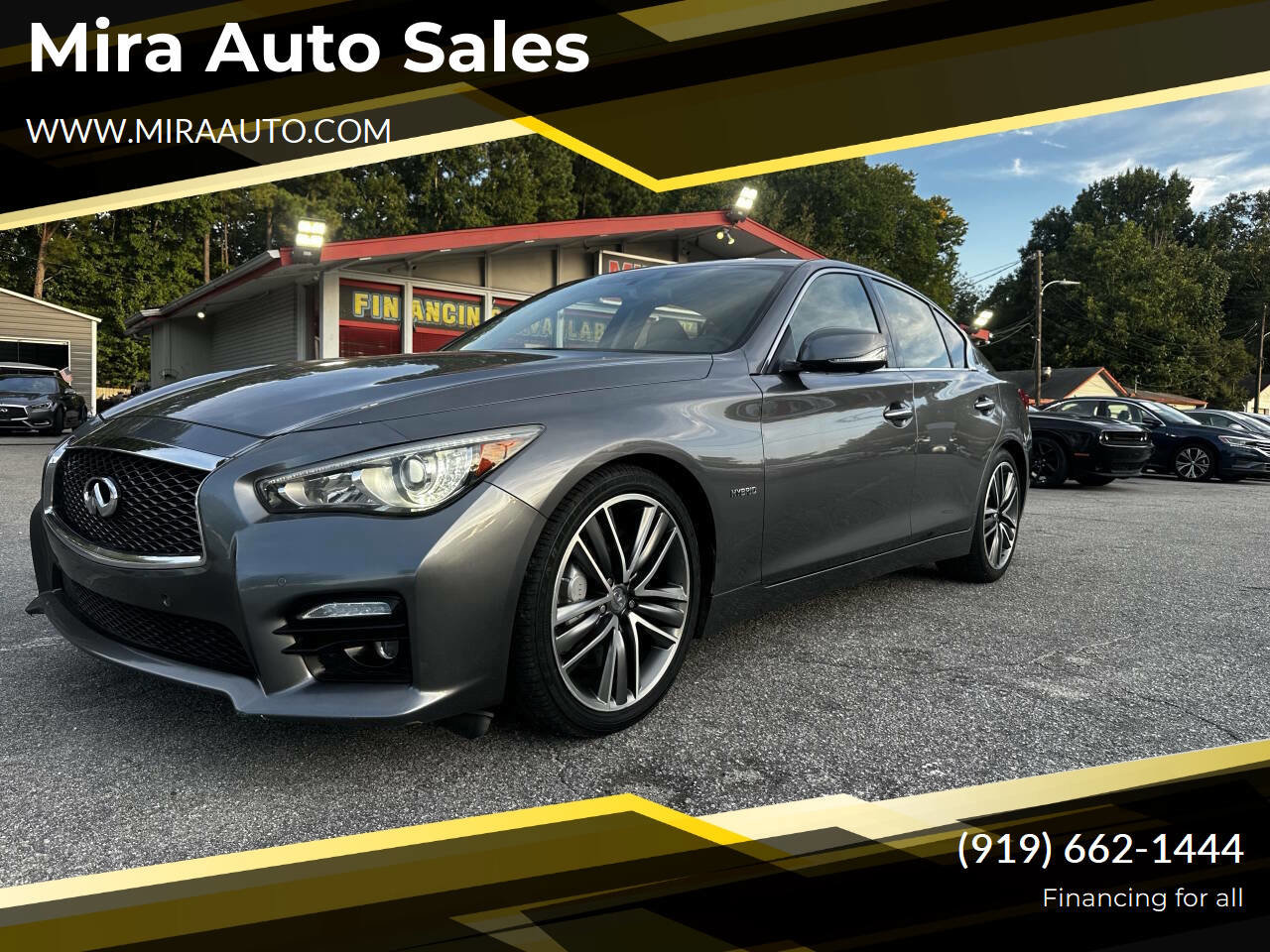 Used 2014 INFINITI Q50 Hybrid w/ Deluxe Technology Package