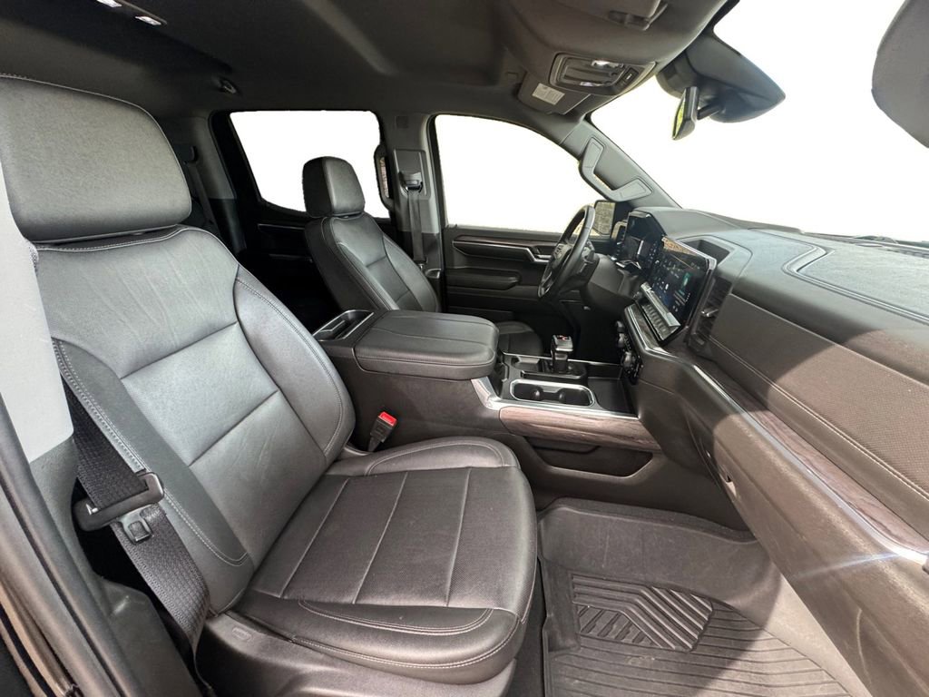 Used 2024 Chevrolet Silverado 1500 LTZ image 15