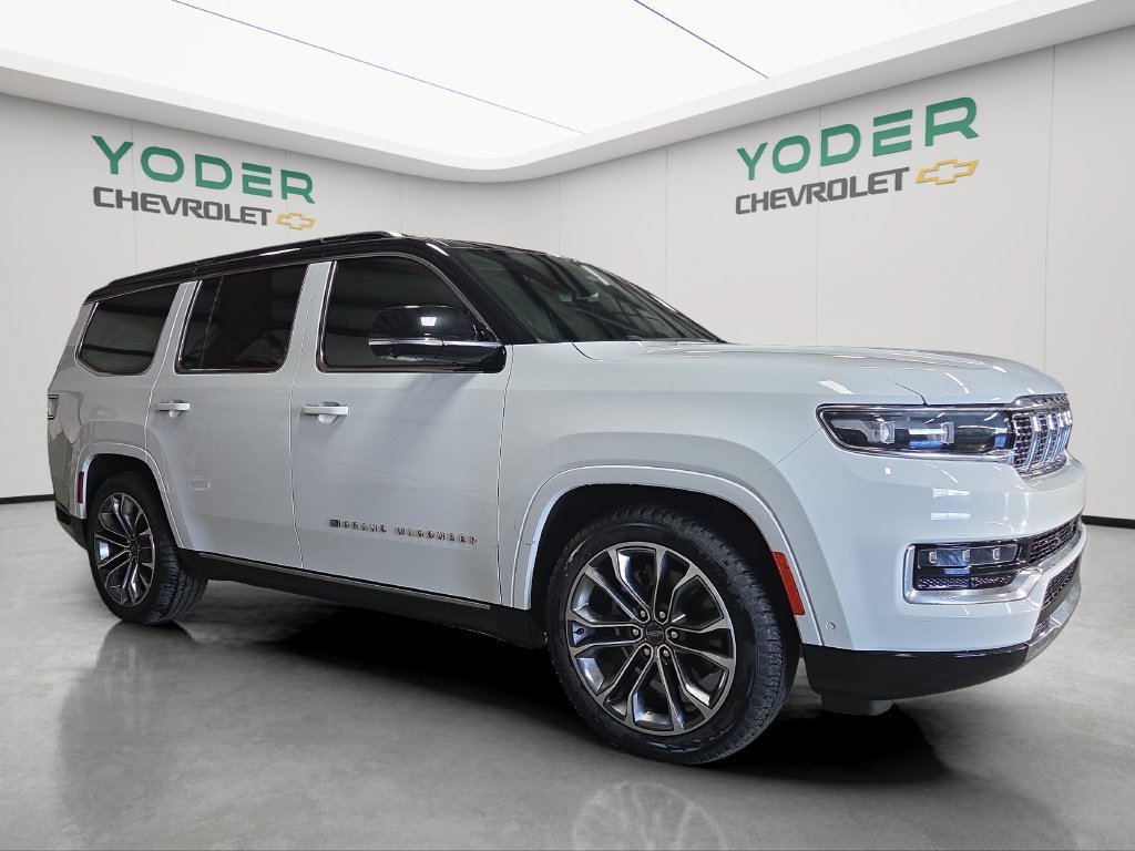 Used 2023 Jeep Grand Wagoneer Series III AWD/4WD image 3