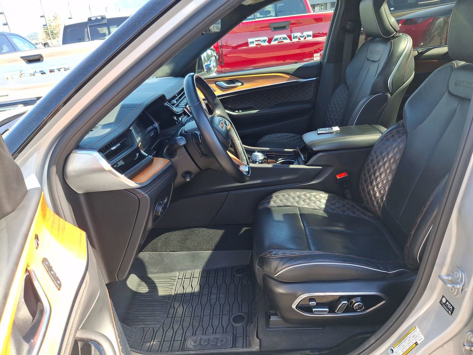 Certified 2022 Jeep Grand Cherokee Summit image 22