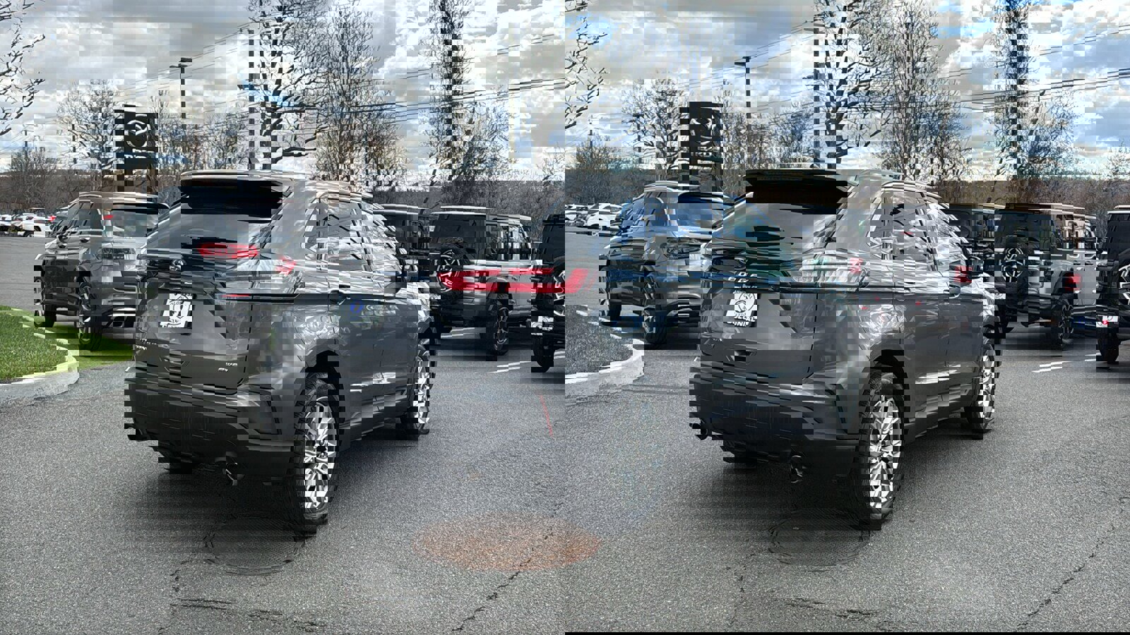 Used 2023 Ford Edge Titanium image 6