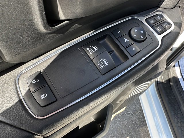 Used 2024 RAM 2500 Tradesman w/ Chrome Appearance Group image 16
