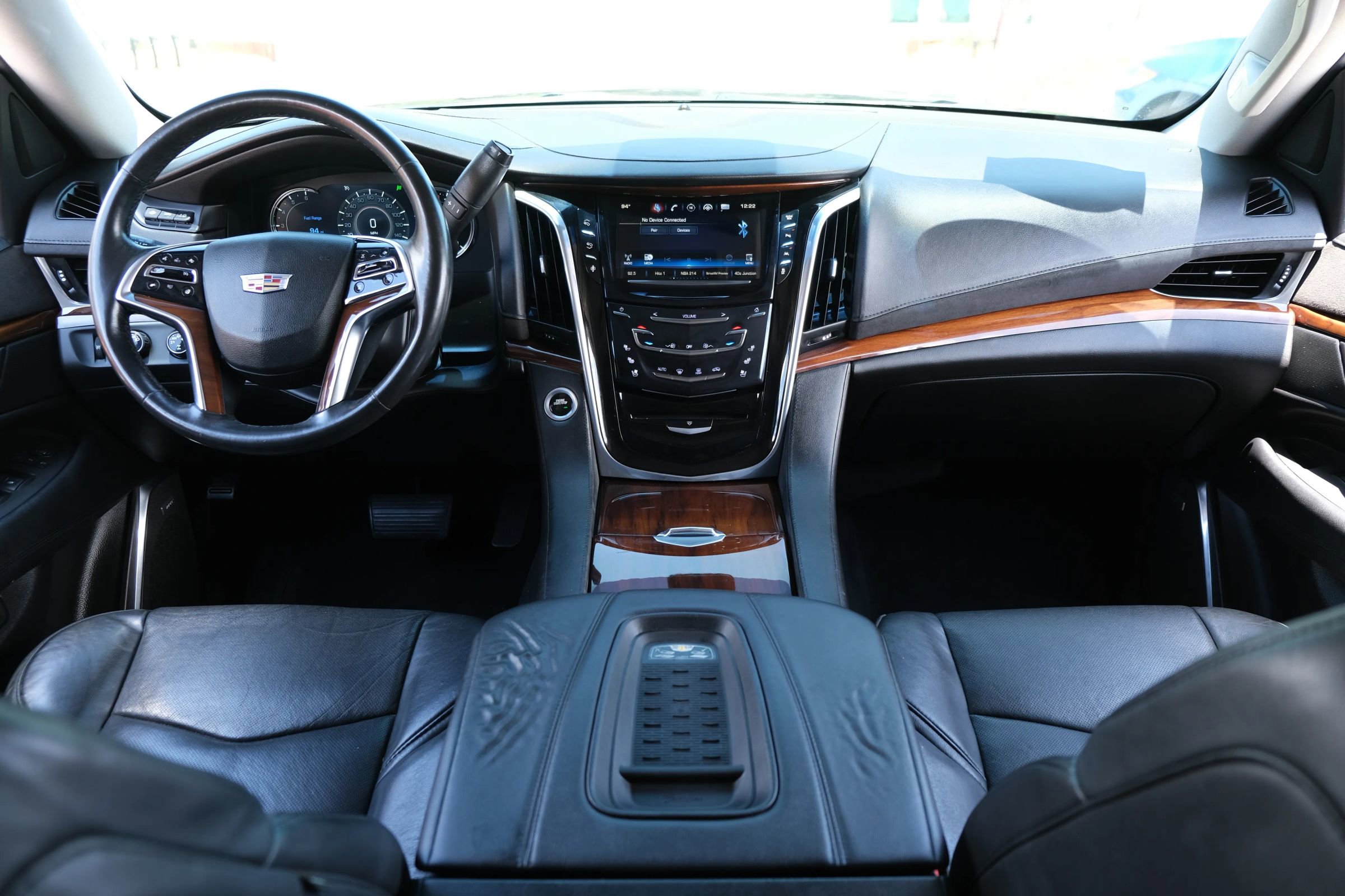Used 2016 Cadillac Escalade Luxury AWD/4WD image 10