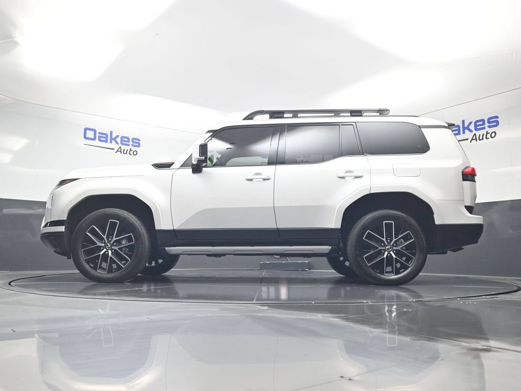 Used 2024 Lexus GX 550 w/ Accessory Package (31) AWD/4WD image 45
