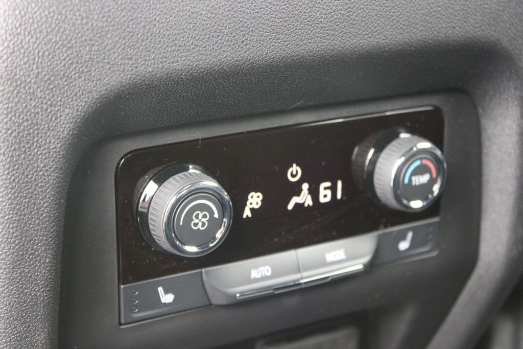 New 2026 Chevrolet Traverse RS w/ LPO, Floor Liner Package FWD image 26