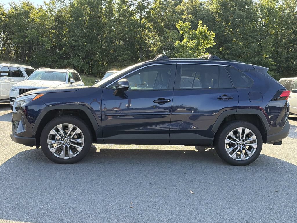 Used 2025 Toyota RAV4 XLE Premium FWD image 2