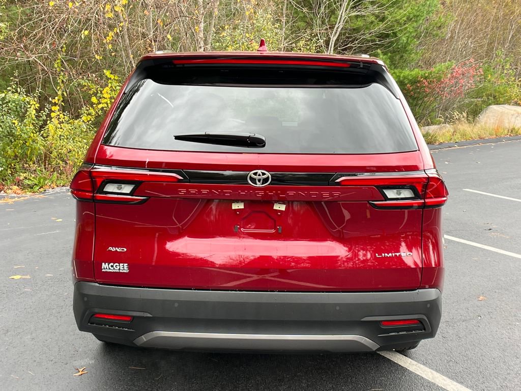 New 2026 Toyota Grand Highlander Limited image 4