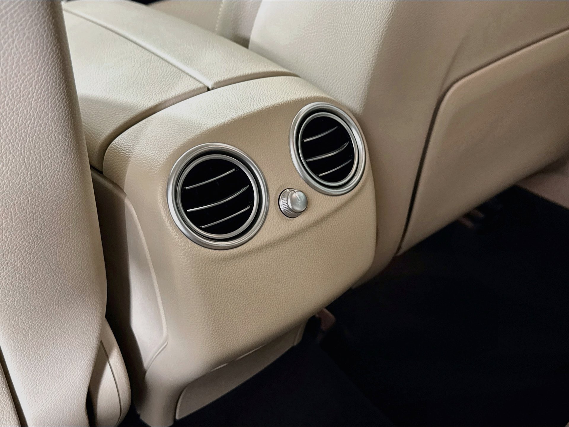 Used 2022 Mercedes-Benz GLC 300 image 25